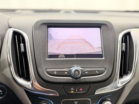 Certified 2024 Chevrolet Equinox LS w/ LS Convenience Package image 16