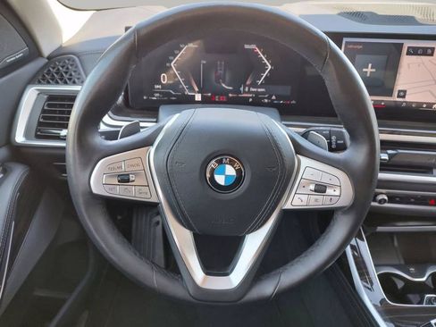 Used 2025 BMW X7 xDrive40i AWD/4WD image 11
