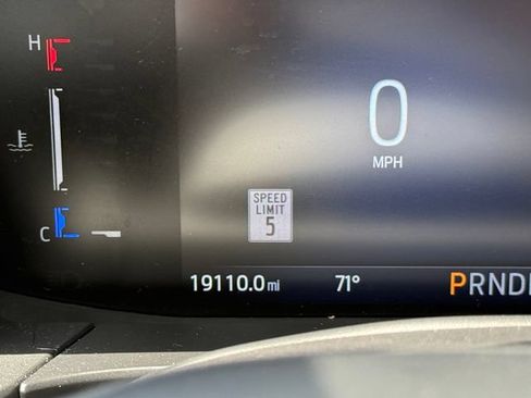 Used 2024 Ford Escape ST-Line w/ Tech Pack #1 AWD/4WD image 18