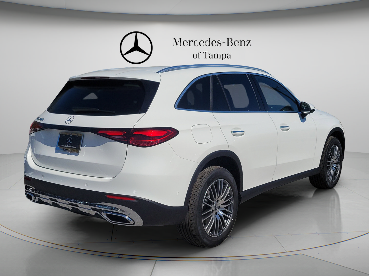 Used 2026 Mercedes-Benz GLC 300 image 3
