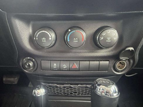 Used 2016 Jeep Wrangler Unlimited Sport w/ Quick Order Package 24S image 19