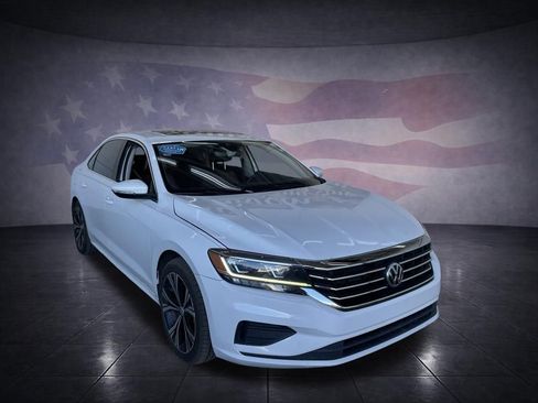 Used 2021 Volkswagen Passat 2.0T SE image 7