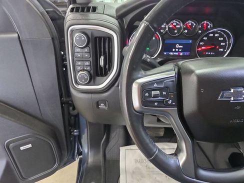 Used 2019 Chevrolet Silverado 1500 RST AWD/4WD image 16