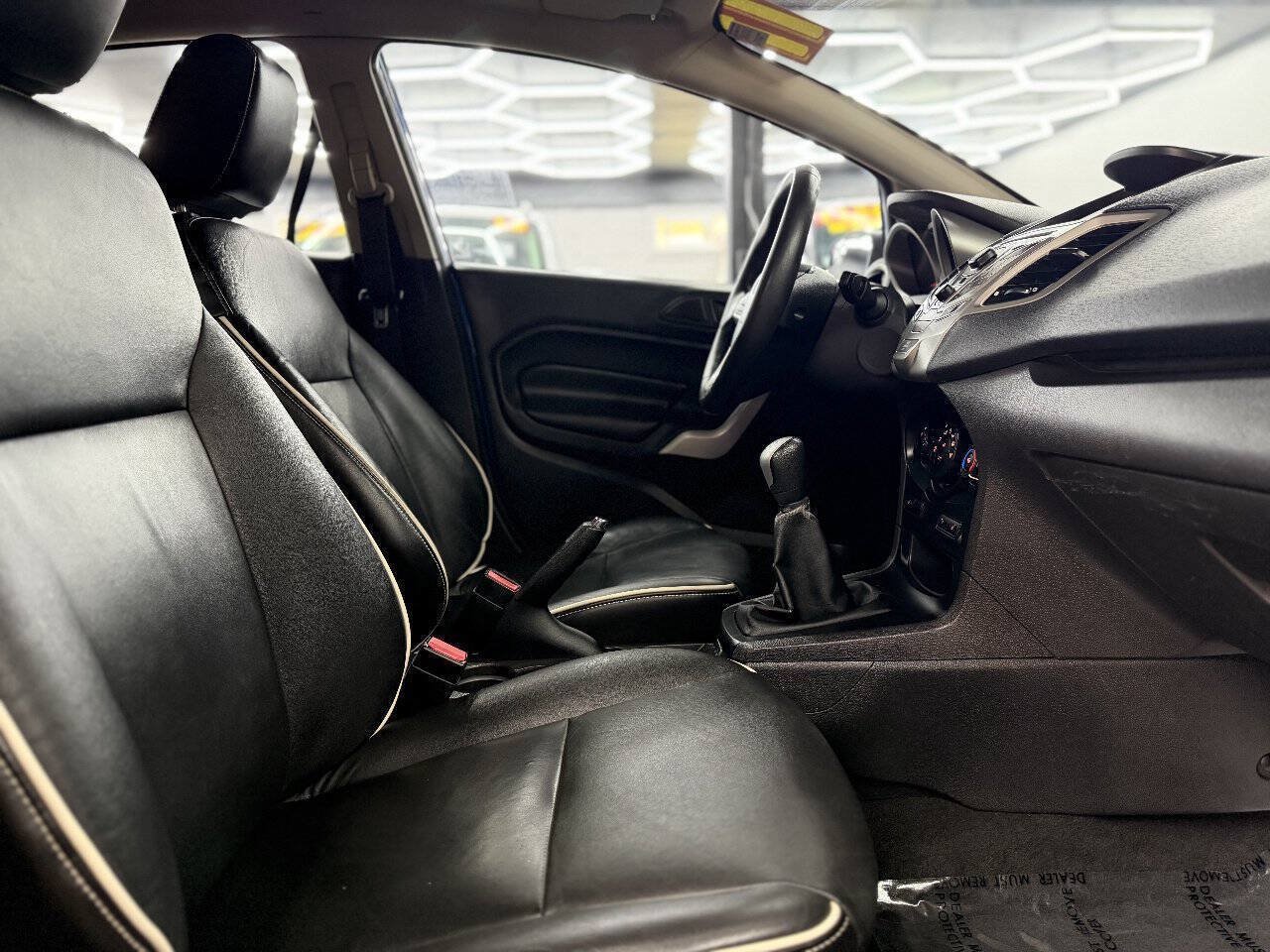 Used 2011 Ford Fiesta SES w/ 301A Rapid Spec Order Code FWD image 7