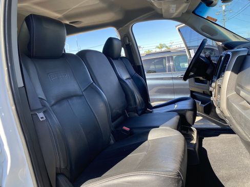 Used 2018 RAM 2500 Laramie image 31