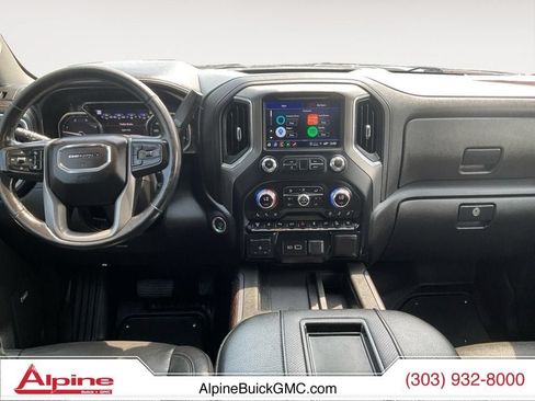 Used 2022 GMC Sierra 2500 Denali w/ Denali Black Diamond Edition AWD/4WD image 10