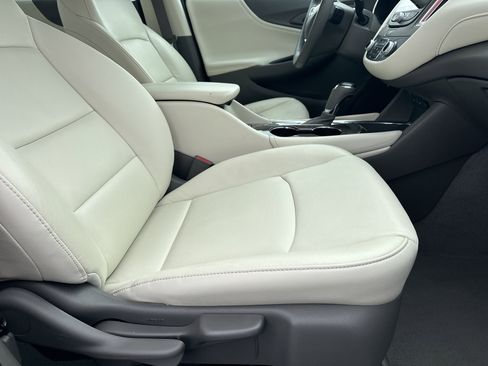Used 2019 Chevrolet Malibu LT w/ Leather Package image 13