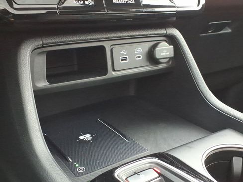 Certified 2025 Honda Pilot Elite image 24
