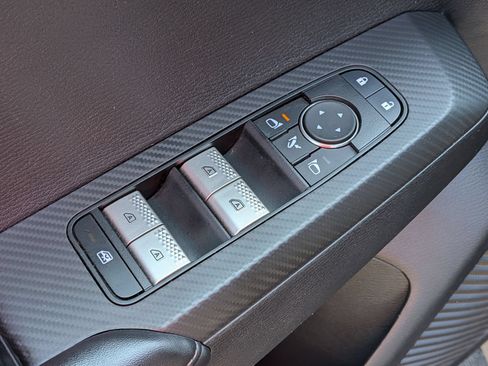 Used 2024 Mitsubishi Outlander SE Black Edition FWD image 13