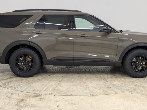 New 2026 Ford Explorer Tremor w/ Tremor Convenience Package image 7