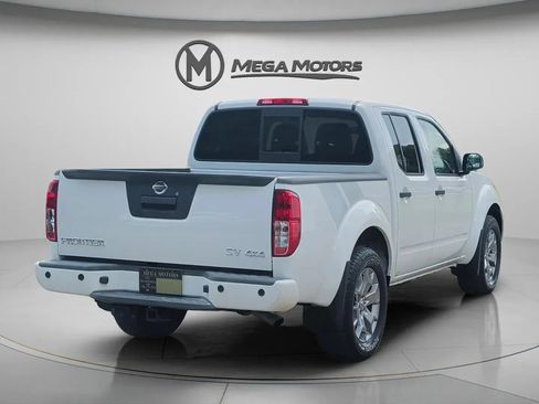 Used 2020 Nissan Frontier SV AWD/4WD image 7