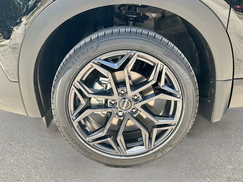 New 2025 Nissan Kicks SR image 18