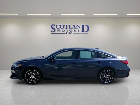 Used 2020 Toyota Avalon Touring image 1