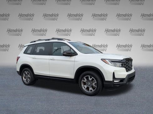Certified 2022 Honda Passport TrailSport image 2
