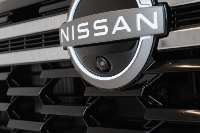 Used 2025 Nissan Armada SL AWD/4WD image 3