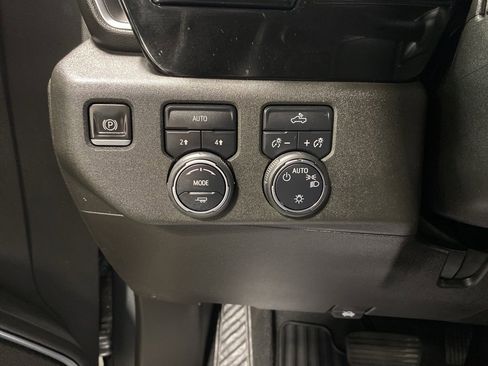 Used 2023 Chevrolet Silverado 1500 LT image 24