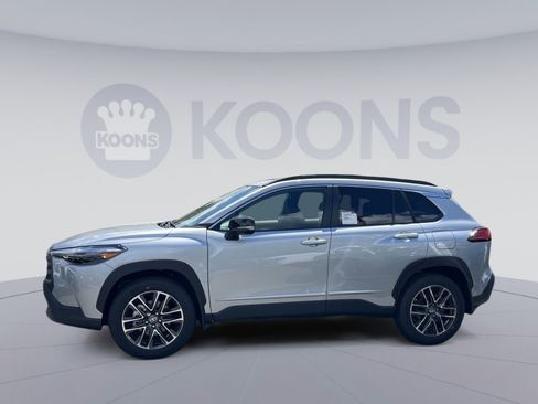 New 2026 Toyota Corolla Cross XLE image 2