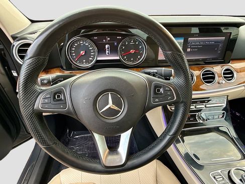 Used 2018 Mercedes-Benz E 300 w/ Premium 1 Package image 38