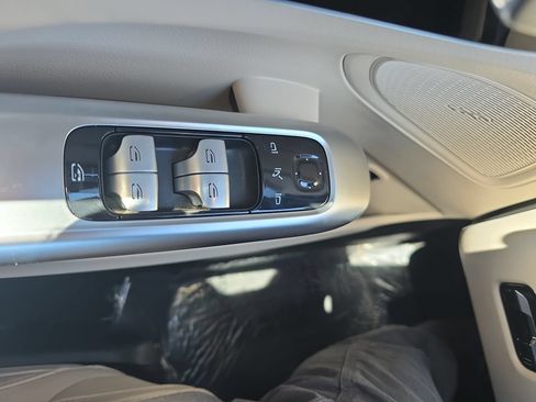 Used 2024 Mercedes-Benz C 300 4MATIC Sedan image 27