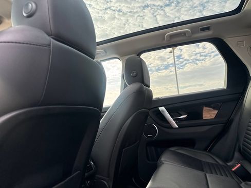 Used 2020 Land Rover Discovery Sport SE AWD/4WD image 36