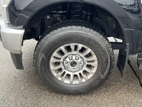 Used 2022 Ford F250 XLT w/ XLT Premium Package image 10
