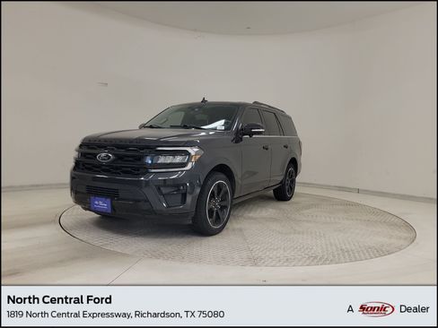 Used 2023 Ford Expedition Limited RWD image 1