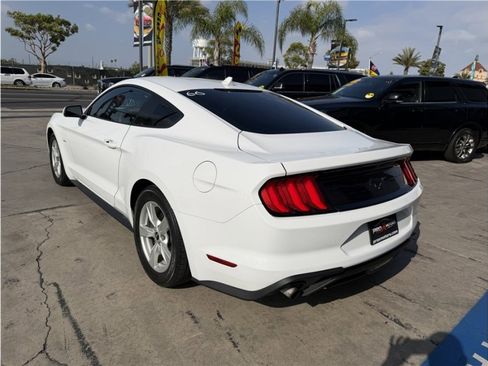 Used 2021 Ford Mustang Coupe RWD image 4