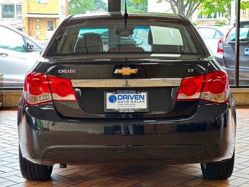 Used 2011 Chevrolet Cruze LT image 11
