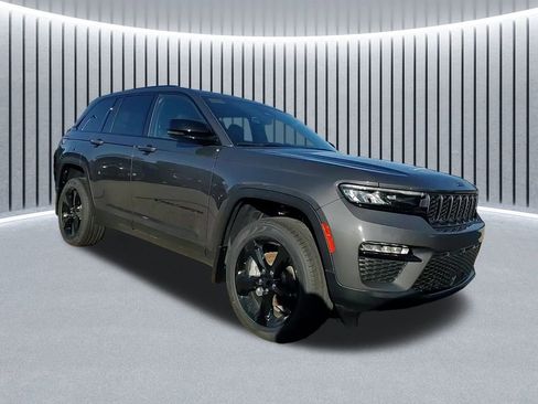New 2025 Jeep Grand Cherokee Limited w/ Black Appearance Package image 1