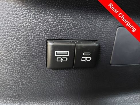 Used 2025 Toyota Tundra SR5 AWD/4WD image 21