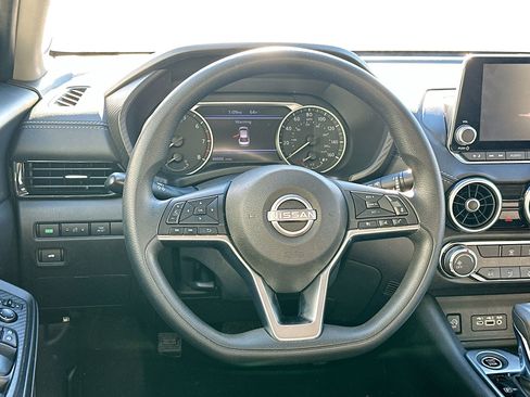 Used 2024 Nissan Sentra SV image 18