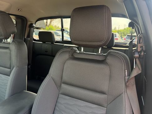 Used 2022 Nissan Frontier SV w/ Technology Package AWD/4WD image 25