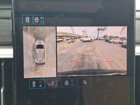 Used 2024 GMC Acadia Denali FWD image 16