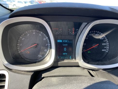 Used 2015 Chevrolet Equinox LT w/ Driver Convenience Package image 3