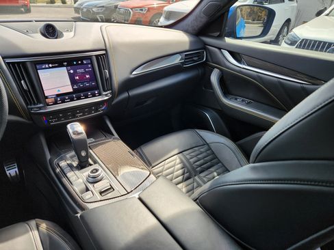 Used 2022 Maserati Levante F Tributo image 18