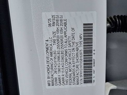 Used 2025 Honda Pilot Touring image 27