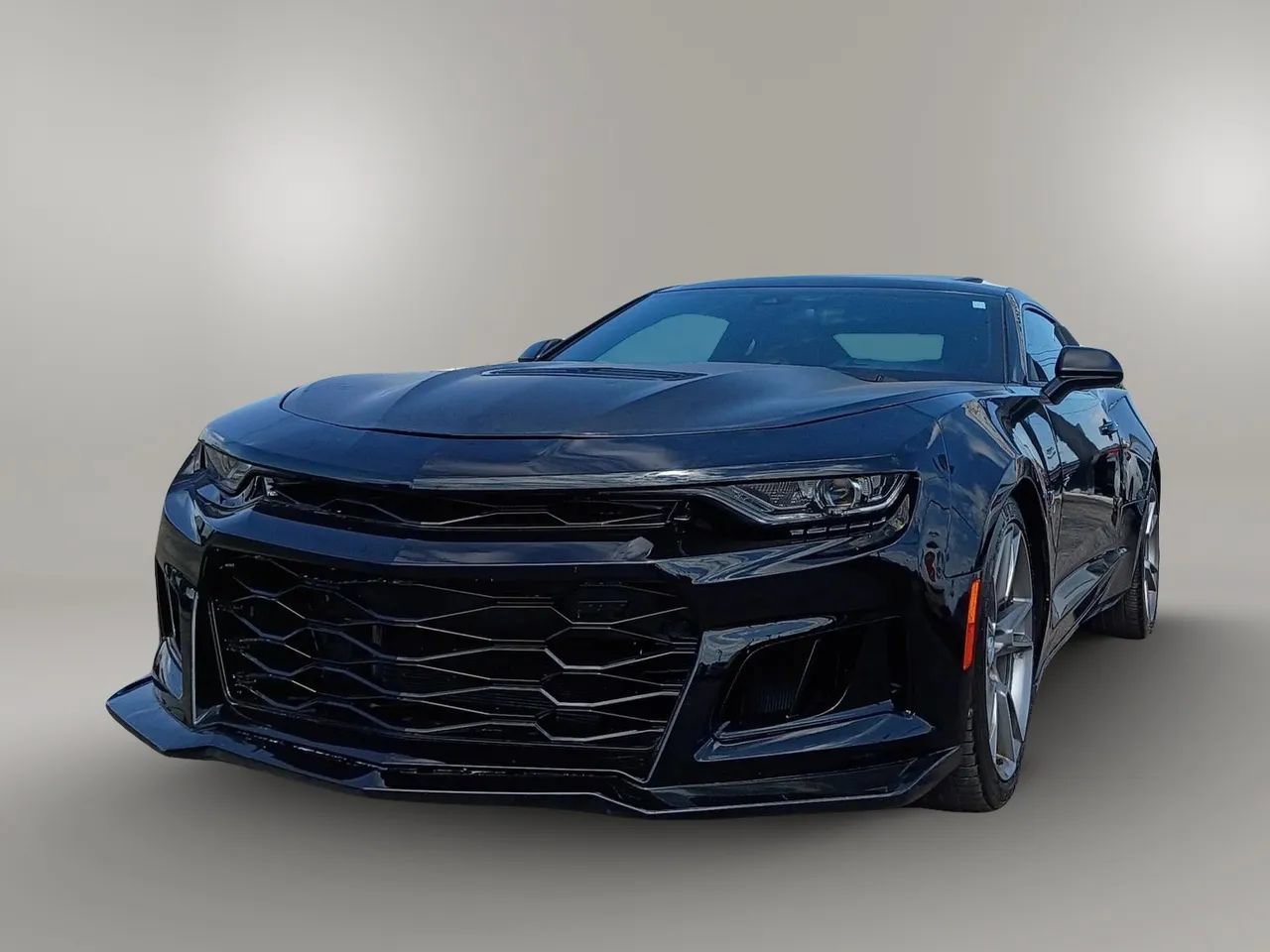 Used 2021 Chevrolet Camaro SS RWD image 2