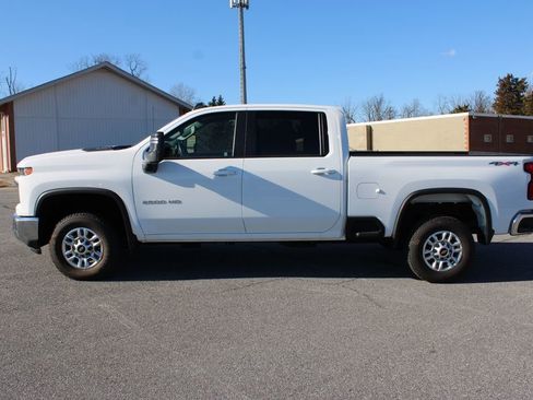 Used 2024 Chevrolet Silverado 2500 LT image 6