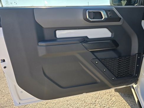 Used 2024 Ford Bronco Black Diamond image 13