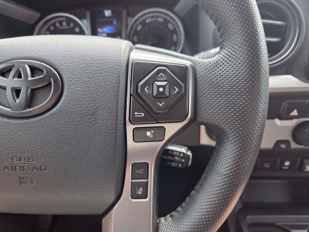Used 2023 Toyota Tacoma SR5 RWD image 33