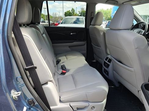 Used 2016 Honda Pilot Touring image 14
