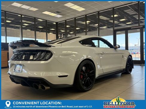 Used 2022 Ford Mustang Shelby GT500 w/ Technology Package image 3