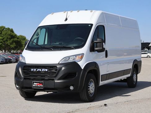 Used 2025 RAM ProMaster 2500 w/ Convenience Group FWD image 6