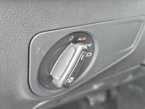 Used 2023 Volkswagen Tiguan S FWD image 10