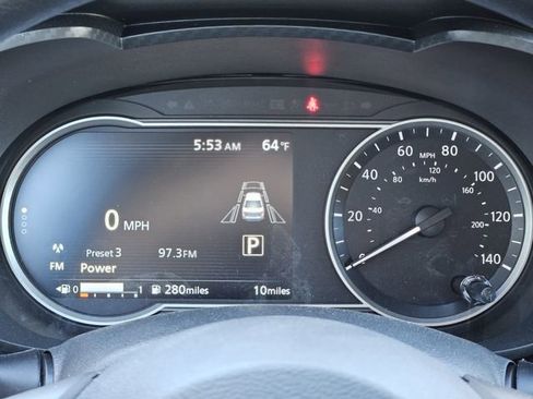 New 2025 Nissan Versa SV w/ Trunk Package FWD image 18