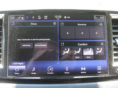 Used 2023 Chrysler Pacifica Touring-L FWD image 44
