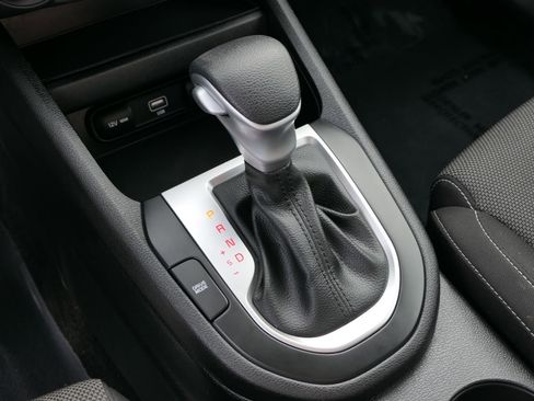 Used 2023 Kia Forte LXS w/ LXS Technology Package image 22