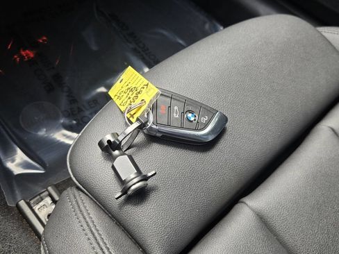 Used 2020 BMW 330i Sedan RWD image 18