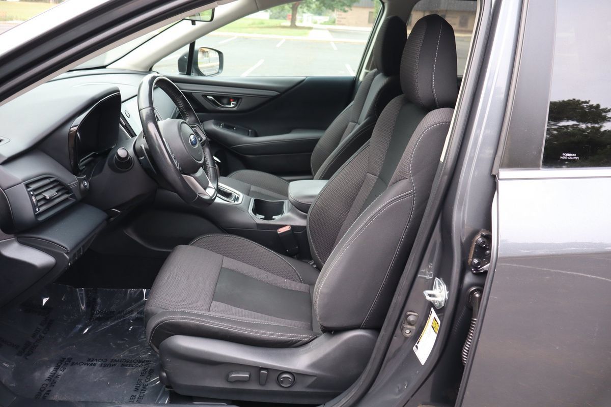 Used 2023 Subaru Outback Premium AWD/4WD image 19