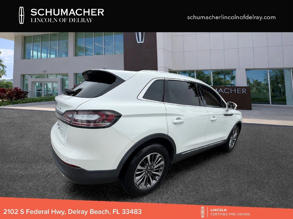 Used 2022 Lincoln Nautilus FWD w/ Premium Package image 7